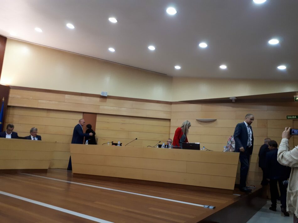 La oposición de Las Rozas abandona el Pleno para no ser cómplices de la oscura gestión del PP