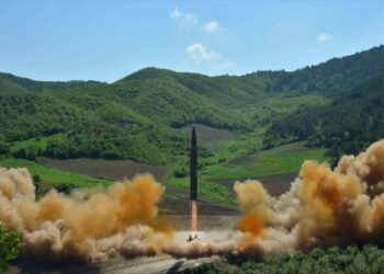 Kim Jong-un: El misil fue un ‘regalo’ a ‘bastardos estadounidenses’