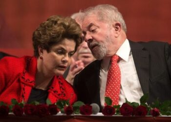 Rousseff advierte posible radicalización del golpe en Brasil