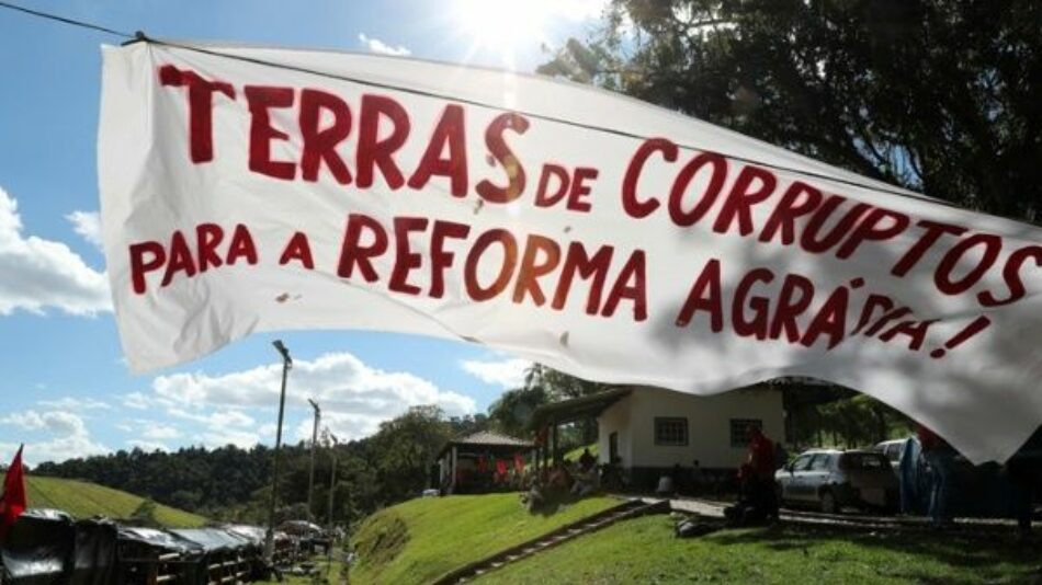Movimiento Sin Tierra de Brasil ocupa fincas de políticos