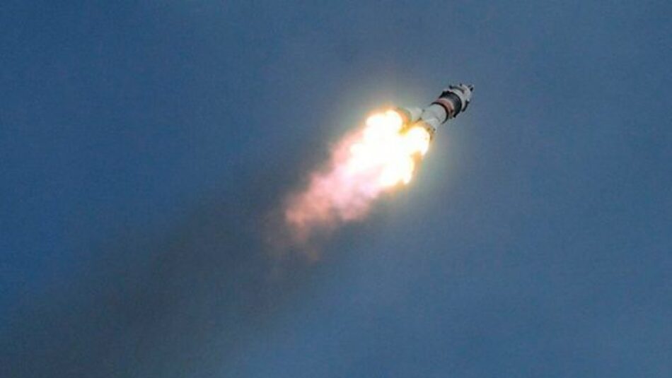 Rusia lanza cohete con 73 satélites espaciales