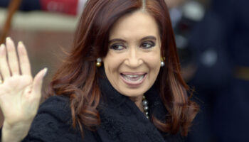 El peronismo impulsa la campaña “Argentina con Cristina”