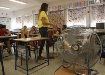 Podemos Andalucía buscará el consenso de todos los partidos en torno a la Ley de Bioclimatización de los centros educativos