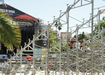 CGT anuncia acciones judiciales por la muerte del trabajador que montaba las gradas de los conciertos de los Viveros