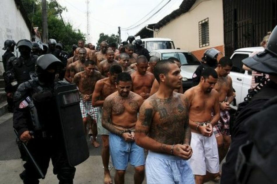 Aumenta violencia de pandillas a policías en El Salvador