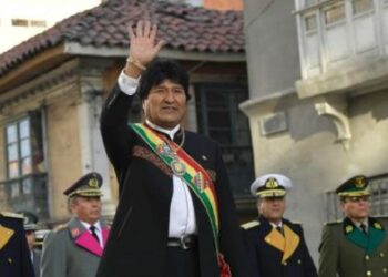 Evo Morales cuestiona credibilidad de expresidentes en plebiscito ilegal de la derecha venezolana