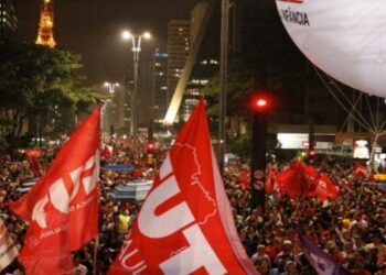 Grupos sociales convocan marcha por defensa de Lula en Brasil