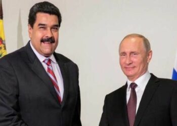 Maduro y Putin dialogan sobre proyectos energéticos y la paz de Venezuela