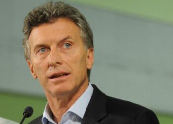 Macri insiste en reforma electoral a semanas de las primarias