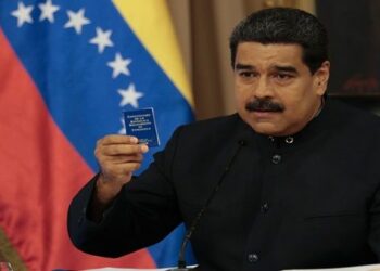 Maduro ordena ‘revisión profunda’ de relaciones con EEUU / Se reactiva el Consejo de Defensa: A Venezuela no le da órdenes ningún país