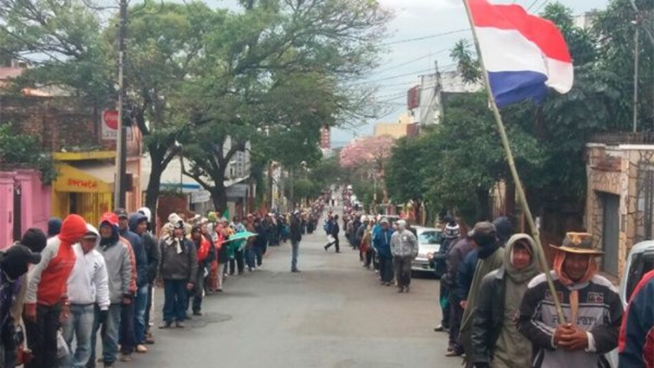 Las y los campesinos paraguayos continúan protestas porla condonación de deudas entre otras reivindicaciones
