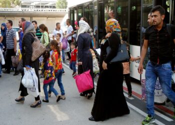ACNUR celebra la llegada de unos 200 refugiados a España bajo programa de reasentamiento