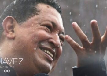 “Chávez infinito” les duele a los escuálidos que viven en Argentina