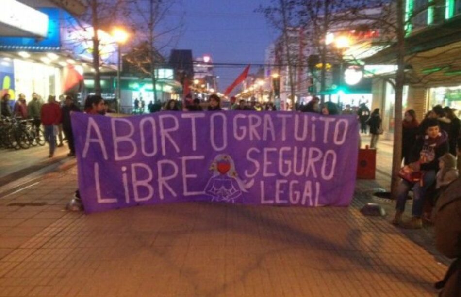 Chile. Marchan por el derecho al aborto libre, seguro y gratuito en Concepción y Talca