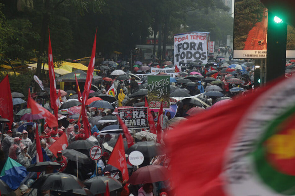 El día de la votación contra Temer, Frente Brasil Popular llama actos en todo el país / Oposición lucha por la admisión de la denuncia contra Michel Temer