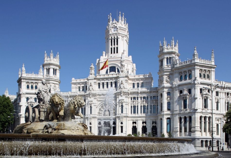 Ahora Madrid muestra su apoyo y solidaridad con la ciudad de Barcelona