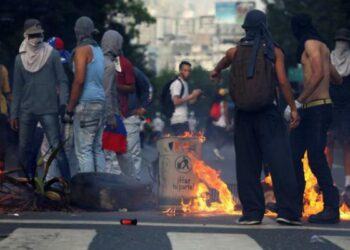 Lista de fallecidos por las protestas violentas de la oposición venezolana, abril a julio de 2017 (Actualizado)