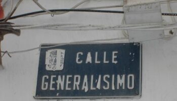 La Fundación Jesús Pereda y la Plataforma Calles Dignas presentan la web de símbolos franquistas ‘Debería Desaparecer’