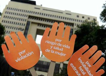 Despenalización parcial de aborto en Chile avanza
