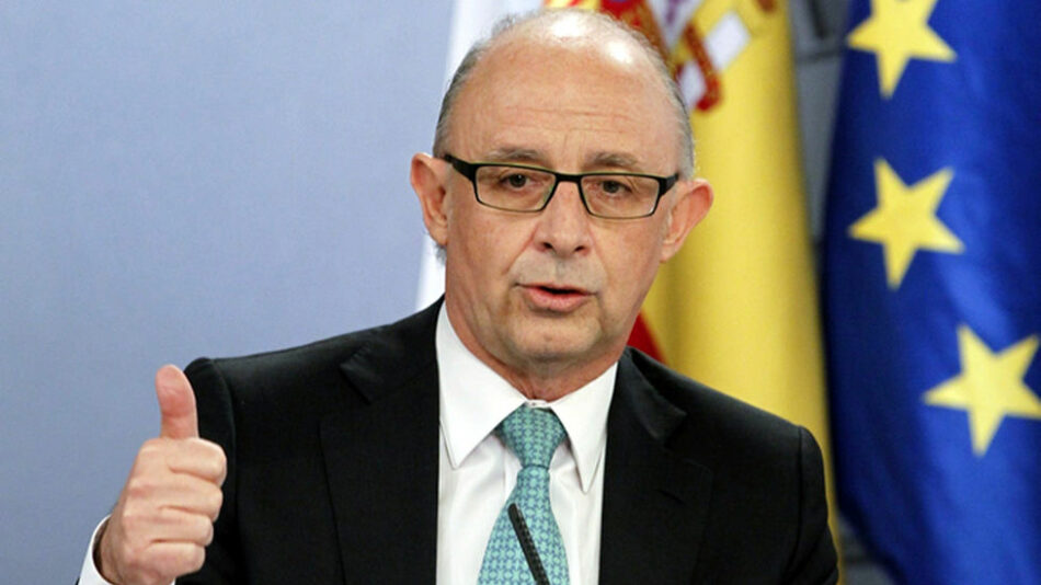 Don Cristóbal Montoro trabaja a favor de la oposición