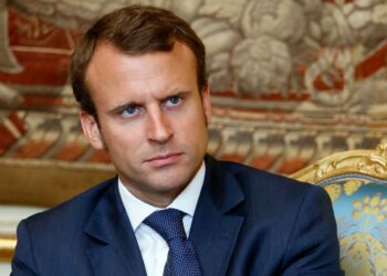 Cae popularidad de Emmanuel Macron en Francia, según encuesta