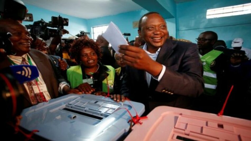 Oposición denuncia fraude en recuento de votos en Kenia