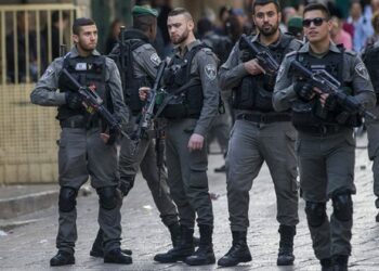 Policía israelí detiene a 300 soldados que desertaron del servicio militar