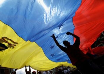 Venezuela repudia «grosera e infame agresión» del vicepresidente de EE.UU.