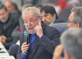 Lula en el lanzamiento del Instituto Futuro Marco Aurélio García: “La política y el fútbol son intensidad”