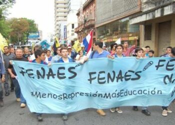 ¿Por qué protestan los estudiantes en Paraguay?