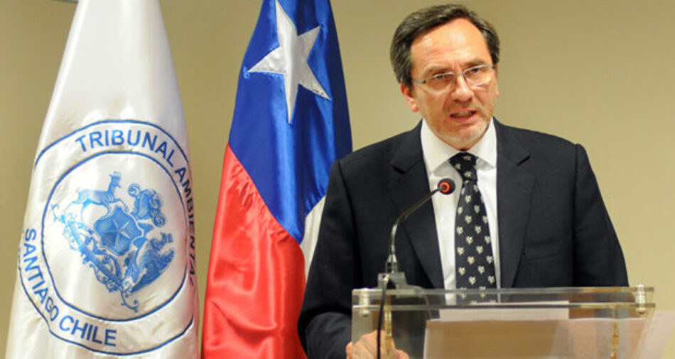 Chile. El Ministro del Tribunal Constitucional que escribía columnas para revista neonazi