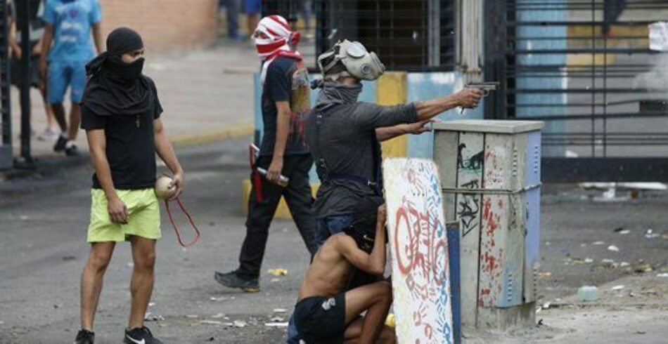 Venezuela: La “resistencia” se subasta en dólares
