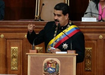 Venezuela expulsa a encargado de negocios de Perú