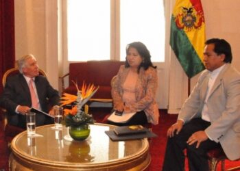 Gobierno considera insuficiente aclaración sobre injerencia de EEUU en asuntos internos de Bolivia