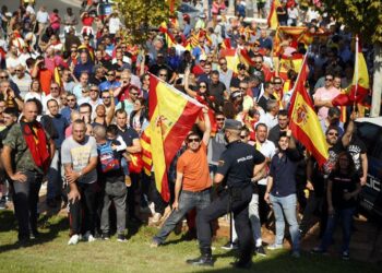 Unidos Podemos pide por el procedimiento de urgencia que Zoido acuda al Congreso y explique la falta de medidas de seguridad y los incidentes en la asamblea de varios partidos en Zaragoza