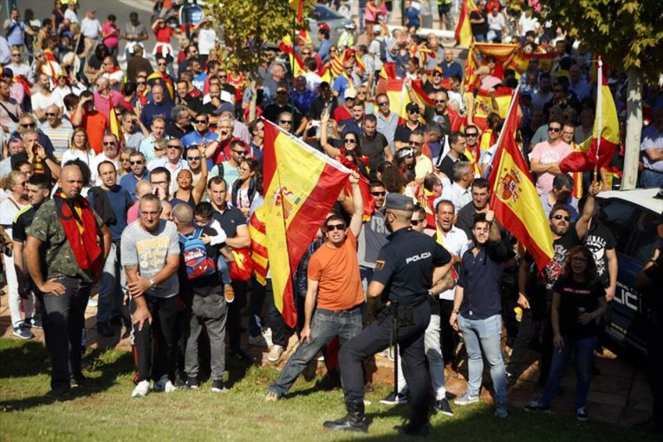 Unidos Podemos pide por el procedimiento de urgencia que Zoido acuda al Congreso y explique la falta de medidas de seguridad y los incidentes en la asamblea de varios partidos en Zaragoza