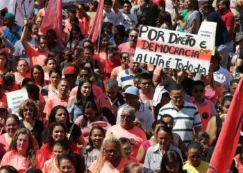 Convocan a día de lucha por la soberanía de Brasil