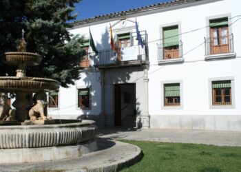 EQUO denuncia que el Ayuntamiento de Torrecampo apoye un concurso de tiro y arrastre de piedra que provoca sufrimiento animal