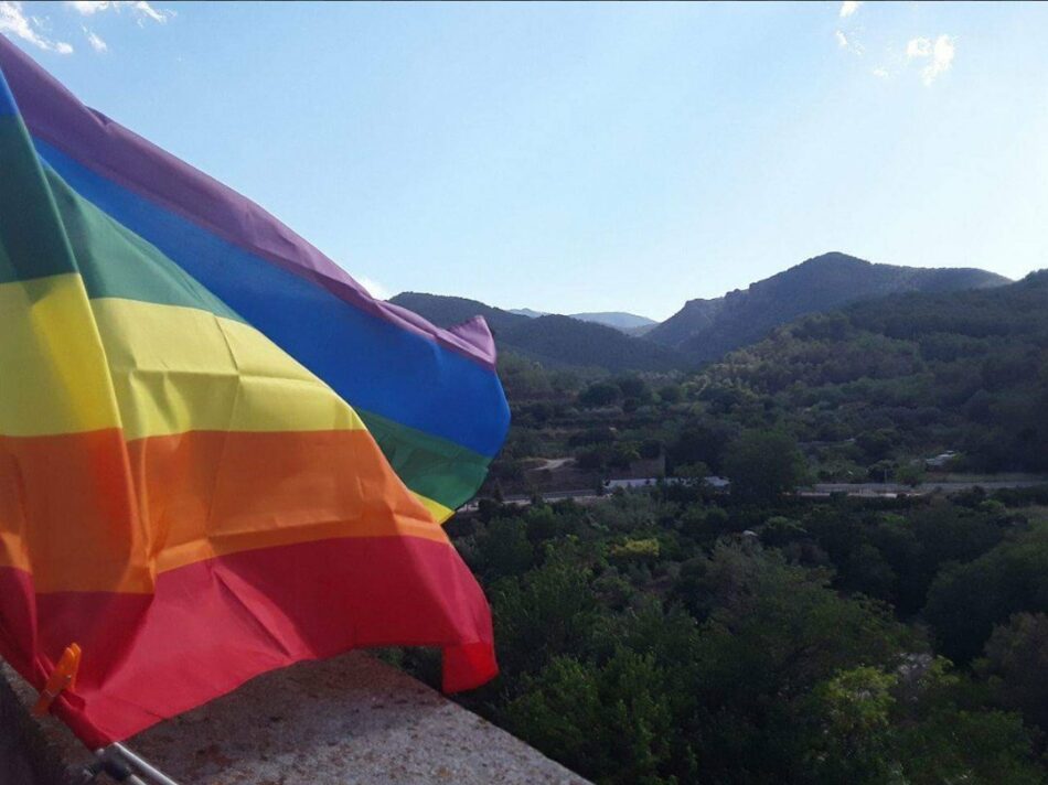 Arcópoli y el Observatorio madrileño contra la LGTBfobia firman convenio de colaboración con Bustarviejo