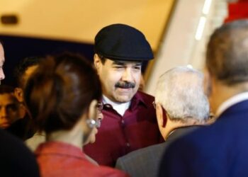 Presidente Maduro llega a Argelia para reunión bilateral