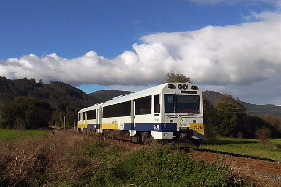 En Marea esixe a Fomento que pare o desmantelamento de FEVE e mellore a súa infraestrutura e aumente a plantilla