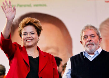 Procurador busca desviar atención de los actos de corrupción en Brasil, alerta Rousseff