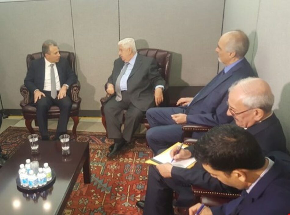 Bassil y Muallim acuerdan dar un impulso a las relaciones entre el Líbano y Siria