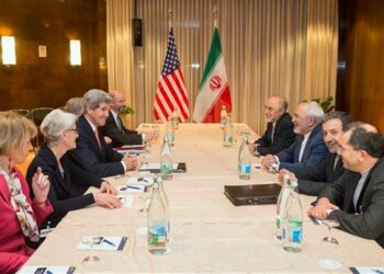Expertos exigen a Trump respetar el acuerdo nuclear con Irán