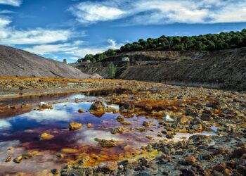 ADEGA alerta que el proyecto de reapertura de la mina de Touro no solucionará el desastre ambiental provocado por la anterior explotación de cobre