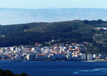 La nueva ley gallega de fomento empresarial puede facilitar la imposición de proyectos eólicos y mineros sin apenas debate