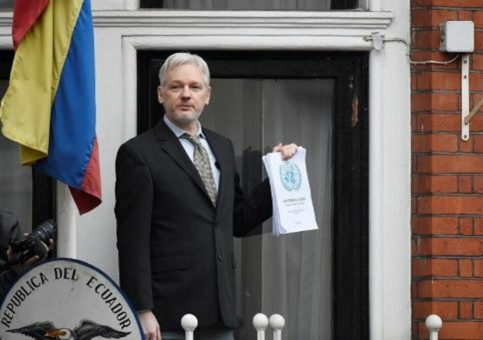 Ecuador ratifica asilo a Assange «el tiempo que sea necesario»