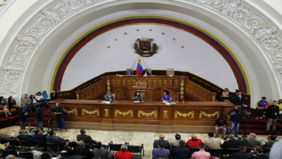 Asamblea Constituyente de Venezuela deplora injerencismo de EE.UU. y Canadá