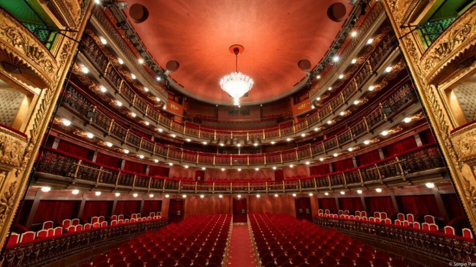 El teatro catalán reivindica la seguridad de la cultura en el Día Mundial del Teatro