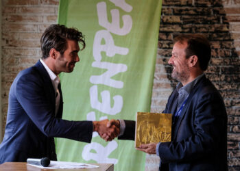 ‘Una verdad muy incómoda. Ahora o nunca’ gana el premio Lurra de Greenpeace en San Sebastián